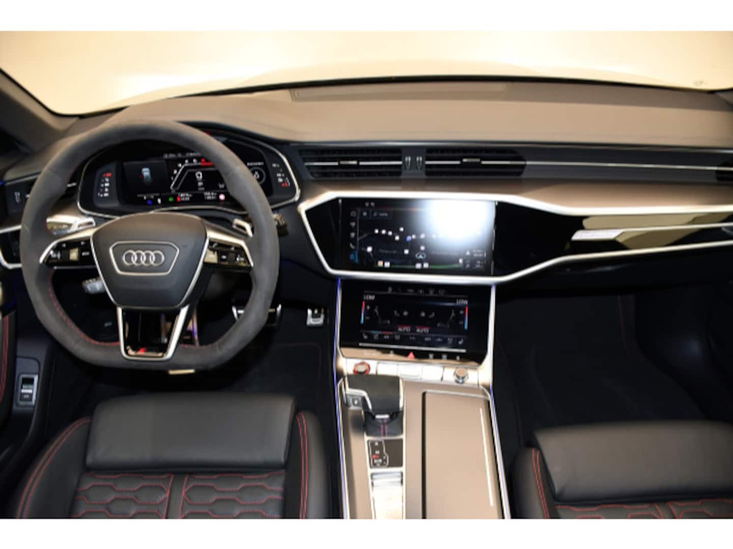 Bild über Audi RS 6 Avant TFSI quattro tiptronic - für weitere Informationen kontaktieren Sie den Audi Partner