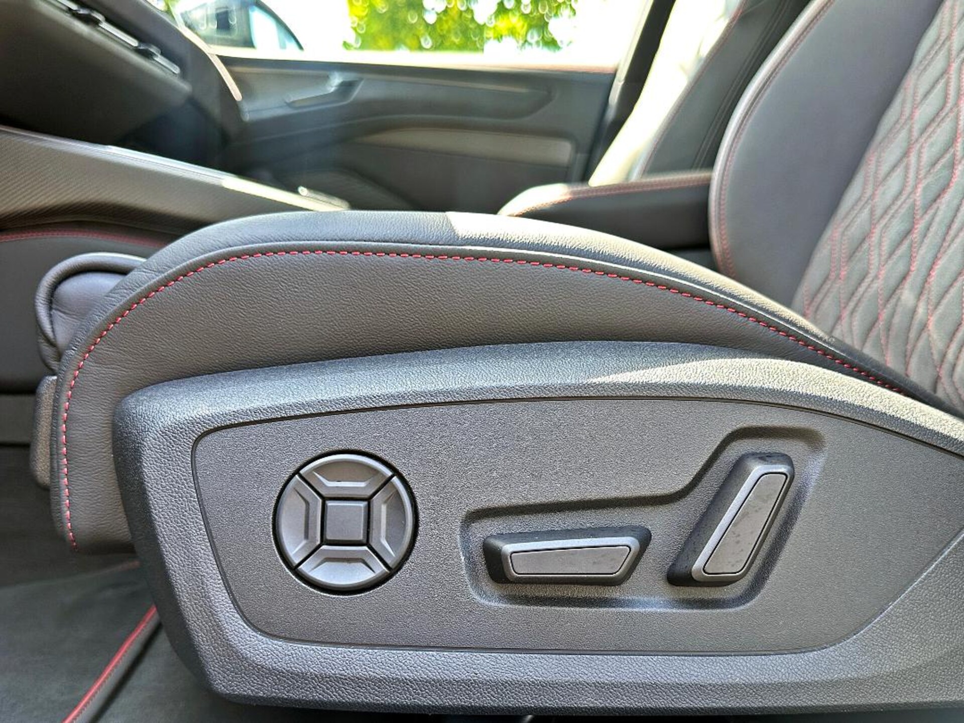 Audi A6 Limousine