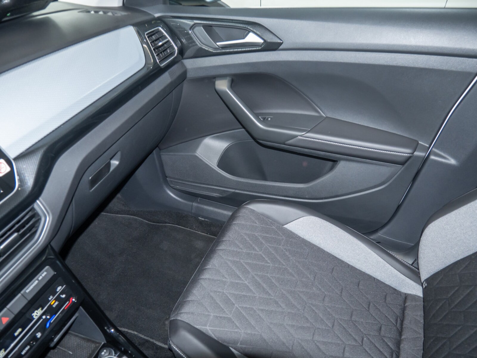 Volkswagen T-Cross – Bild 18