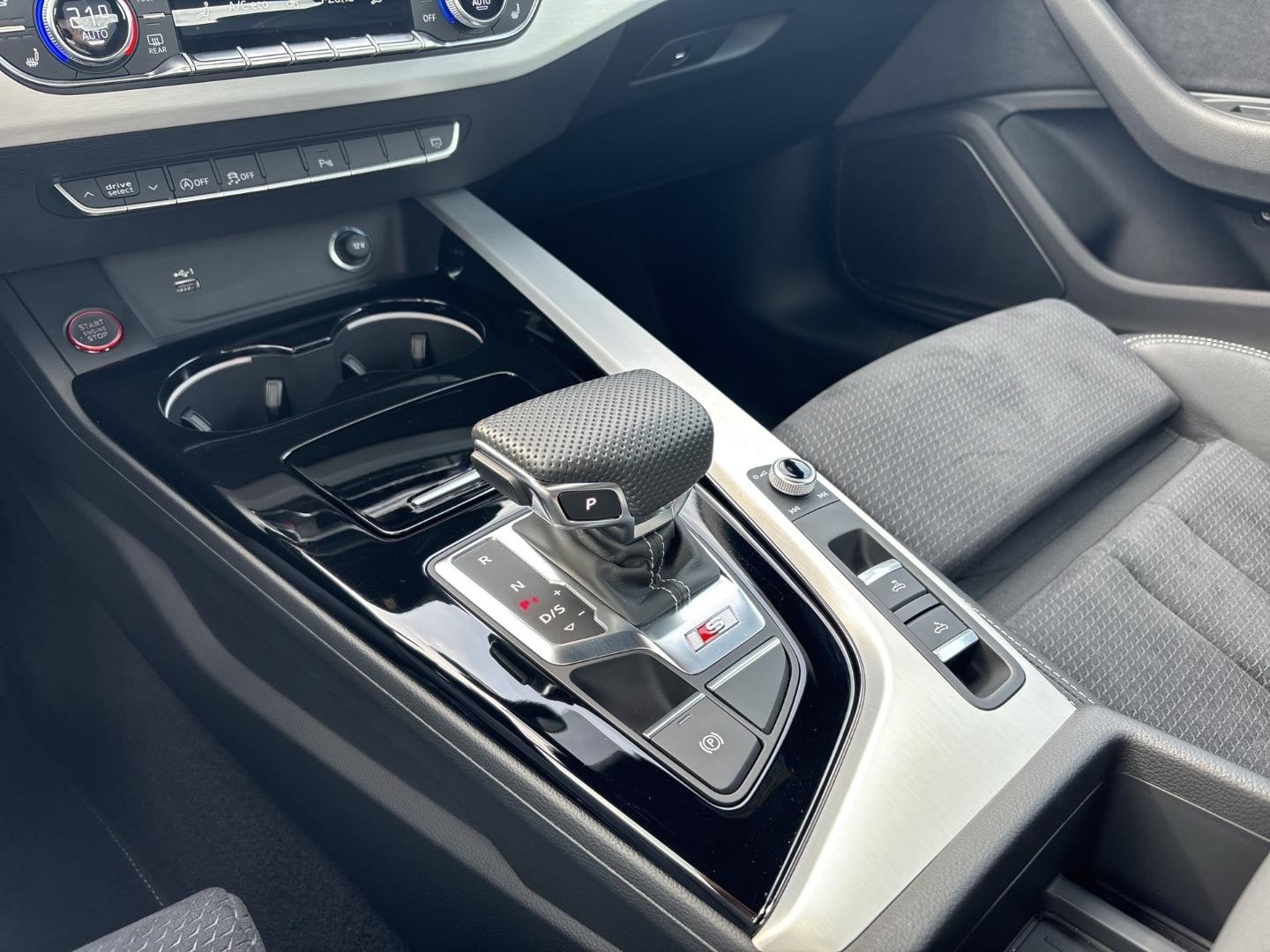 Bild über Audi S5 Cabriolet TFSI quattro tiptronic - für weitere Informationen kontaktieren Sie den Audi Partner