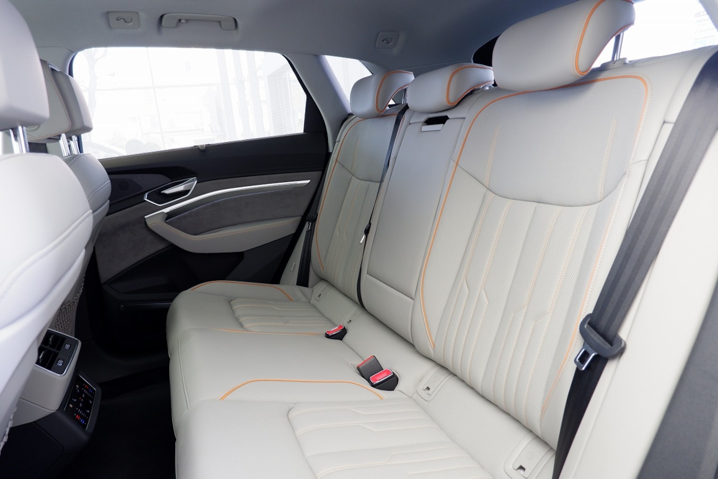 Audi e-tron 50 quattro Advanced 230,00 kW for more details contact your dealer