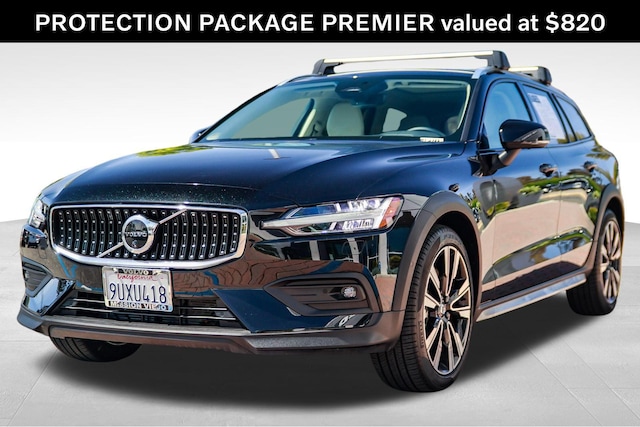 2025 Volvo V60 Cross Country
