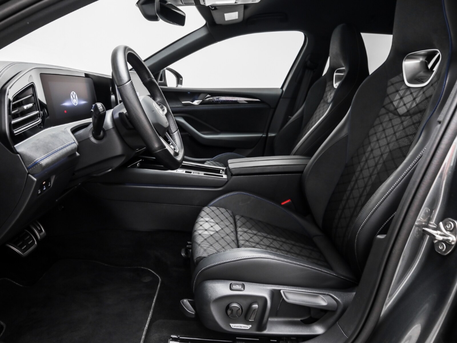Volkswagen Passat – Bild 6