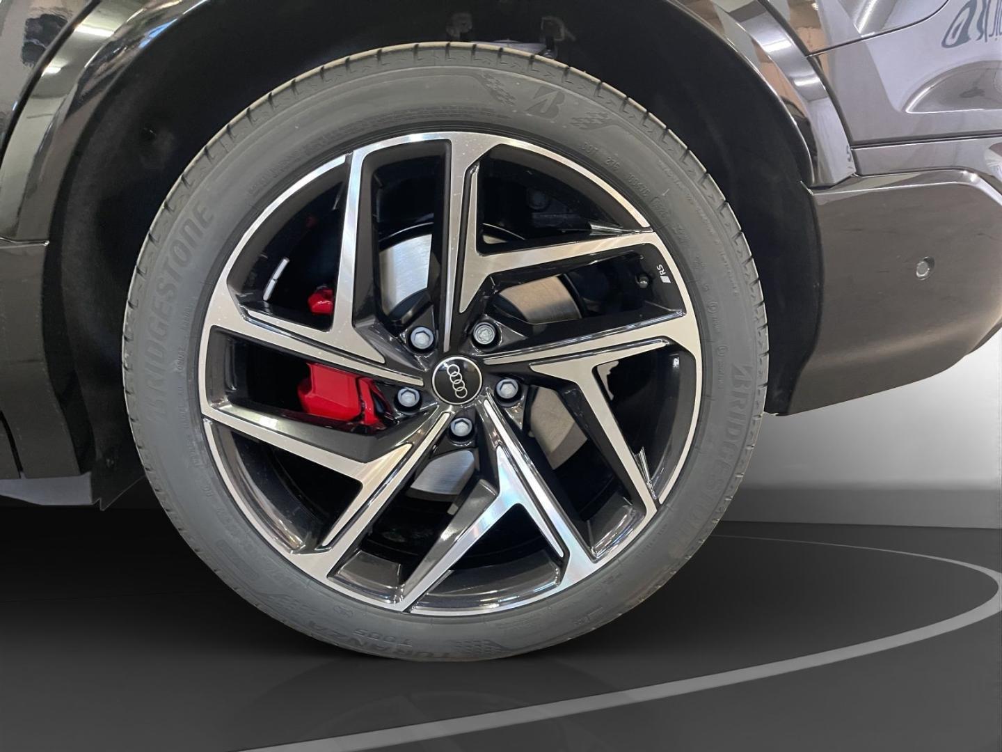Image about Audi SQ6 Sportback e-tron e-tron