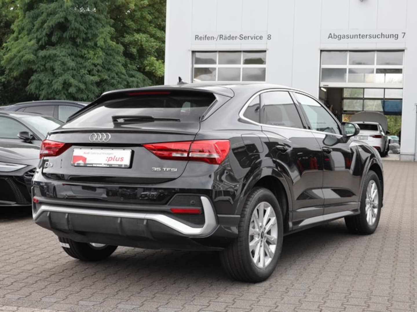 Bild über Audi Q3 Sportback S line 35 TFSI S tronic - für weitere Informationen kontaktieren Sie den Audi Partner