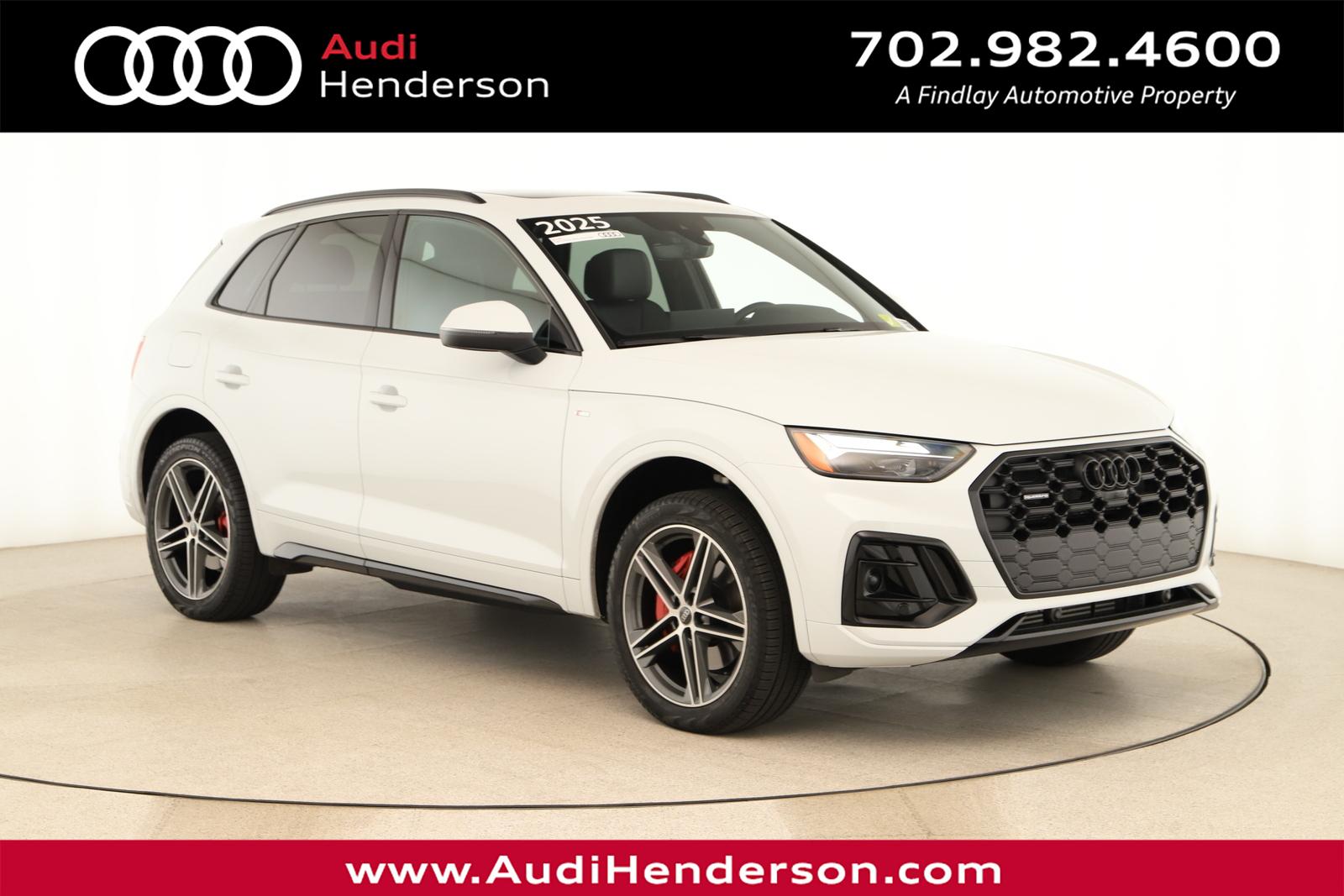 2025 Audi Q5 55 e Premium Plus's photo