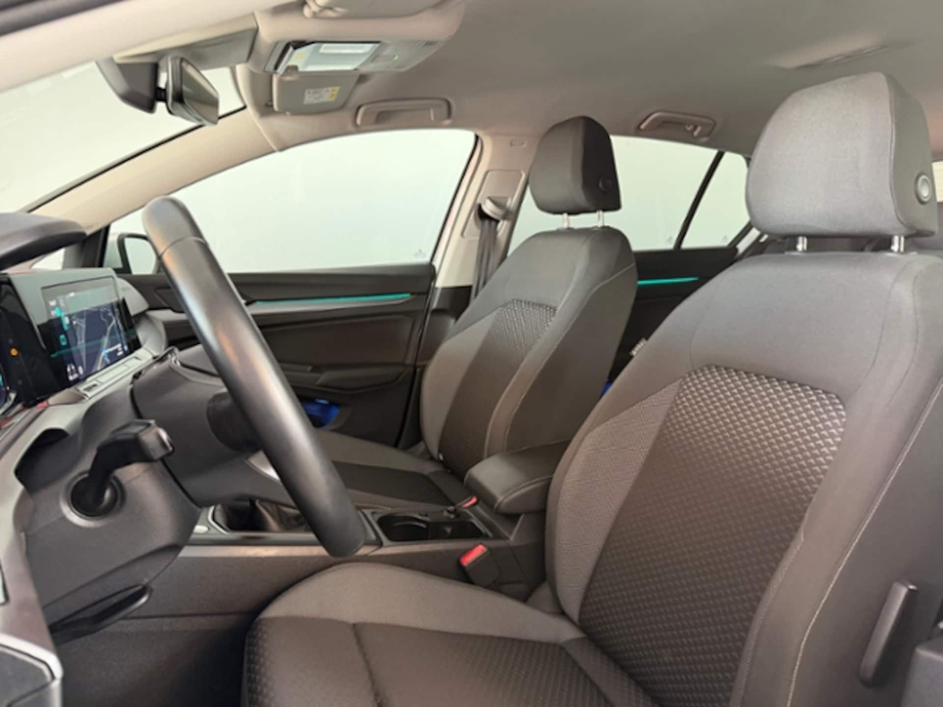 Volkswagen Golf Active
