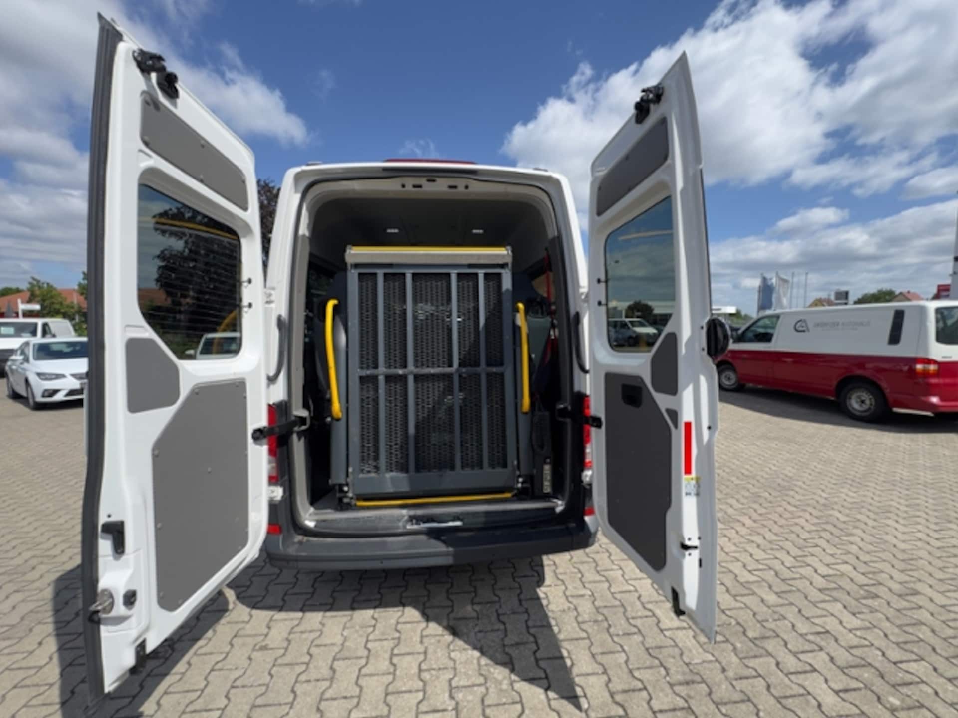 Volkswagen Crafter Kasten mittlerer Radstand