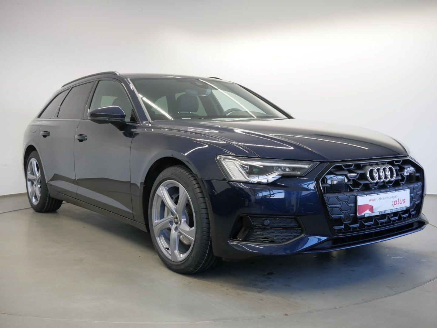 Bild über Audi A6 Avant advanced 45 TDI quattro S tronic - für weitere Informationen kontaktieren Sie den Audi Partner