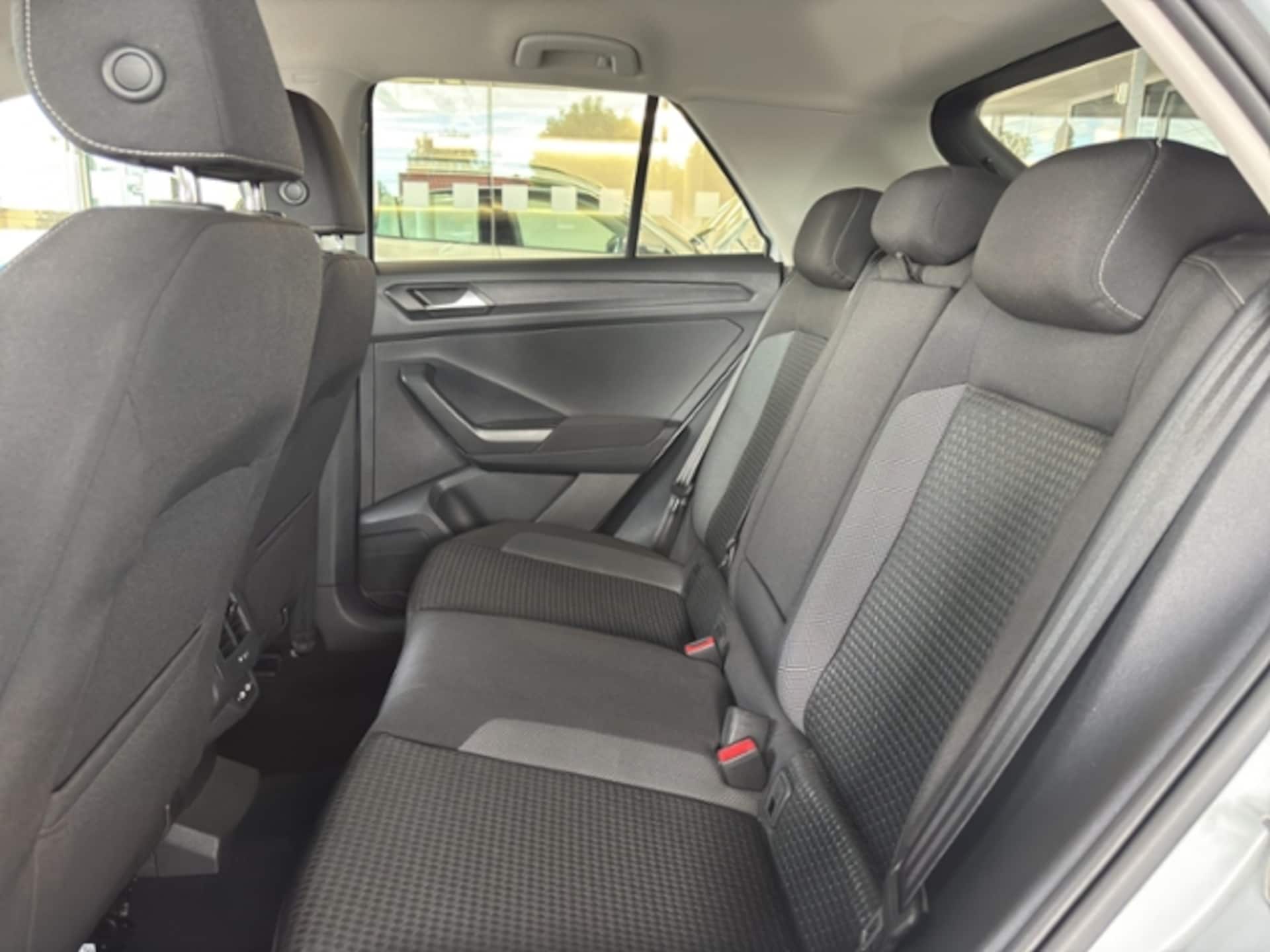 Volkswagen T-Roc Active