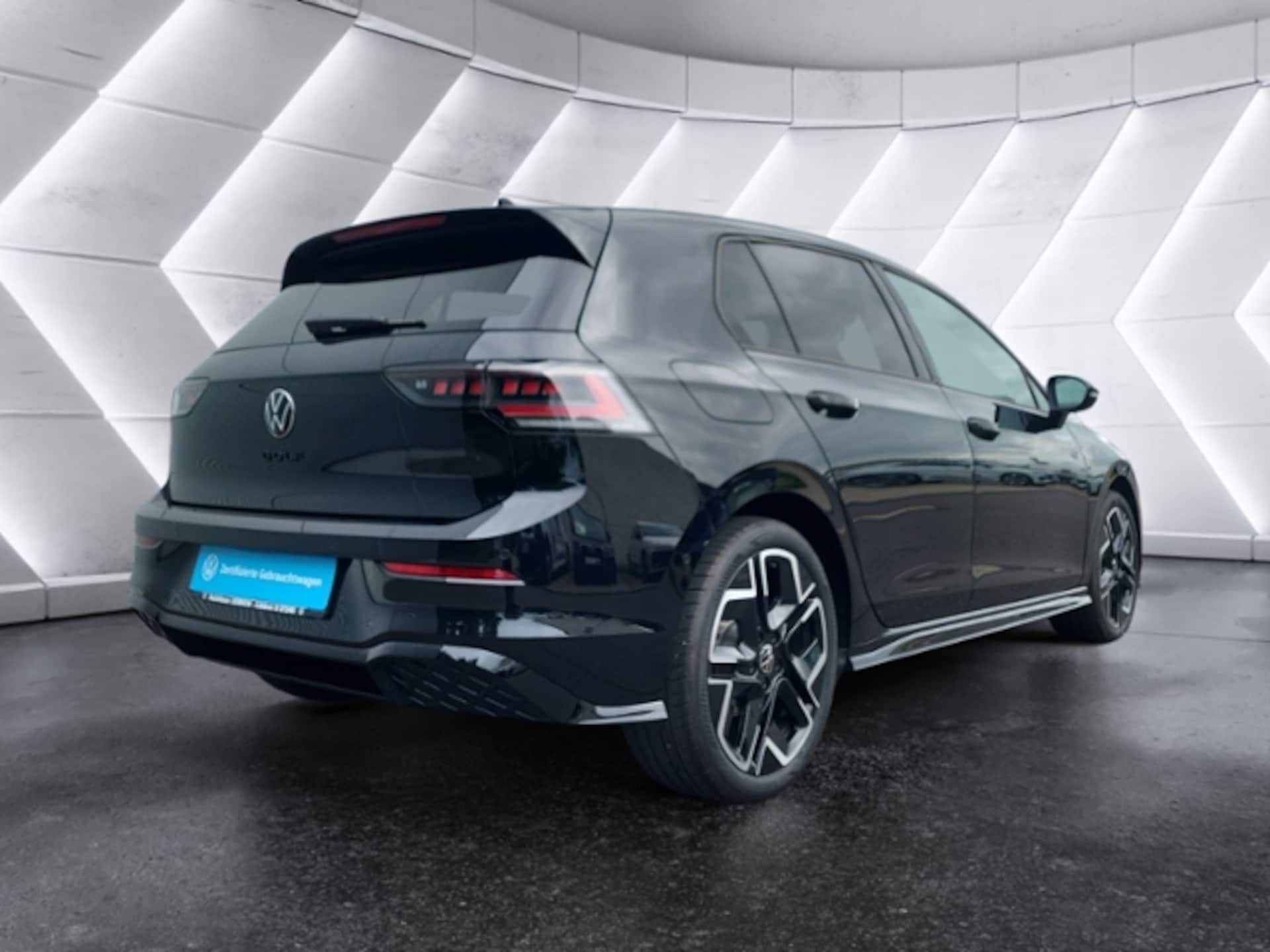 Volkswagen Golf R-Line