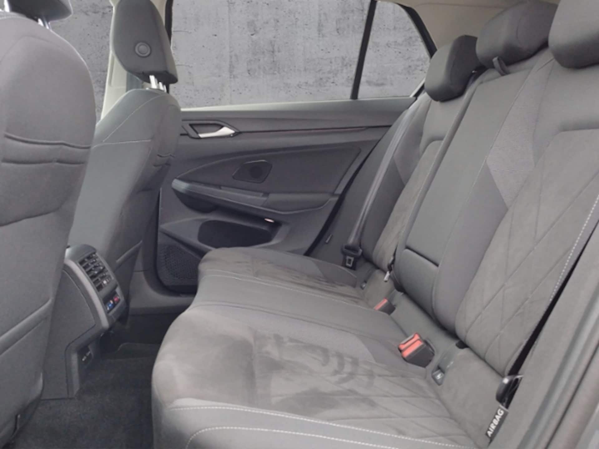 Volkswagen Golf Style