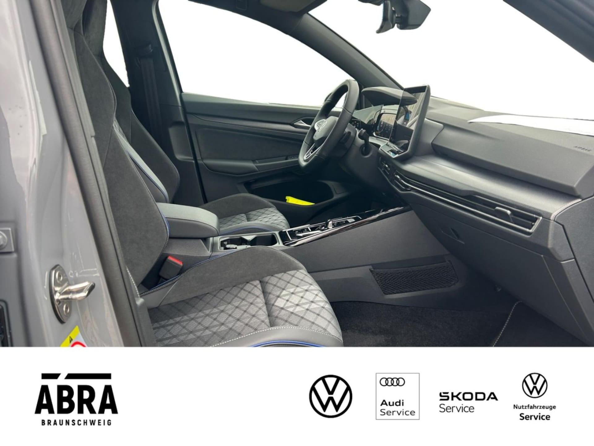 Volkswagen Golf R-Line