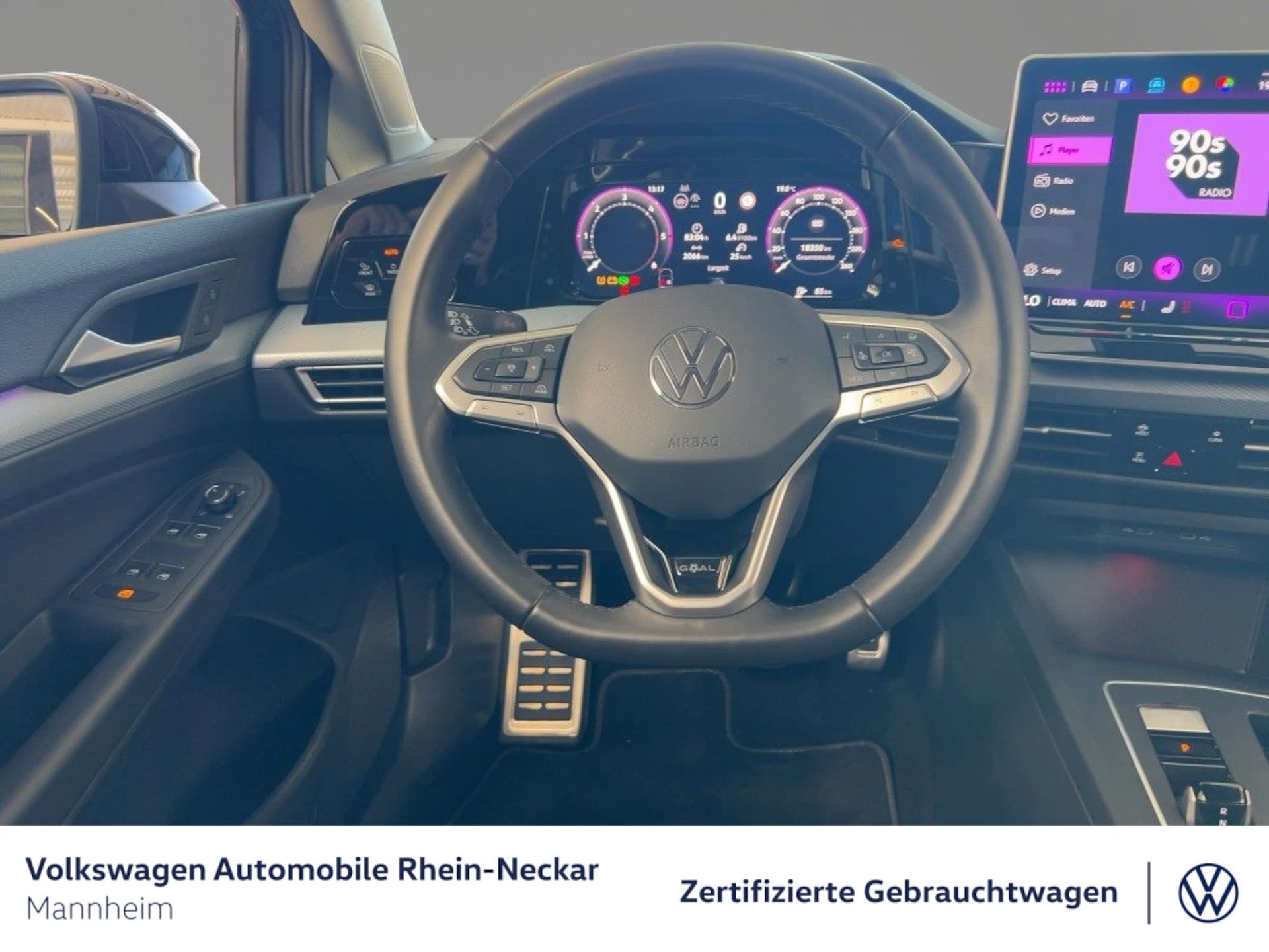 Volkswagen Golf Life