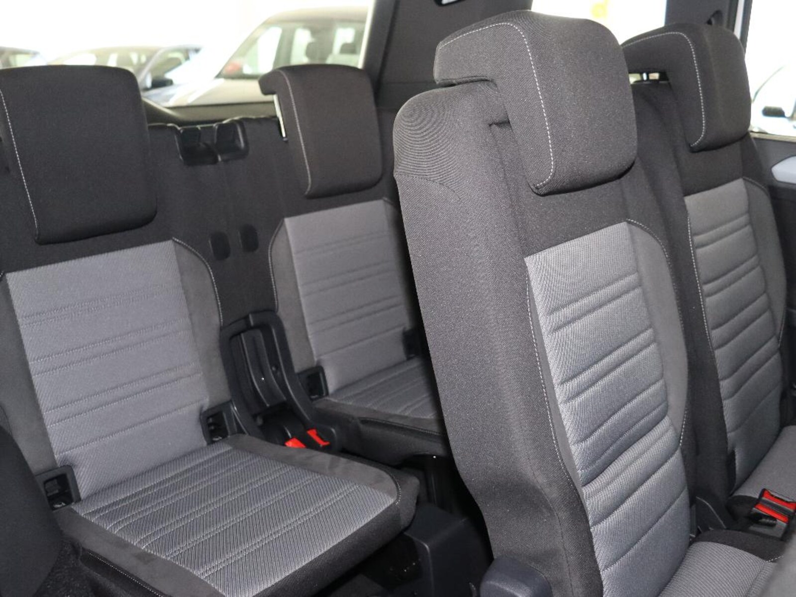 Volkswagen Touran – Bild 17