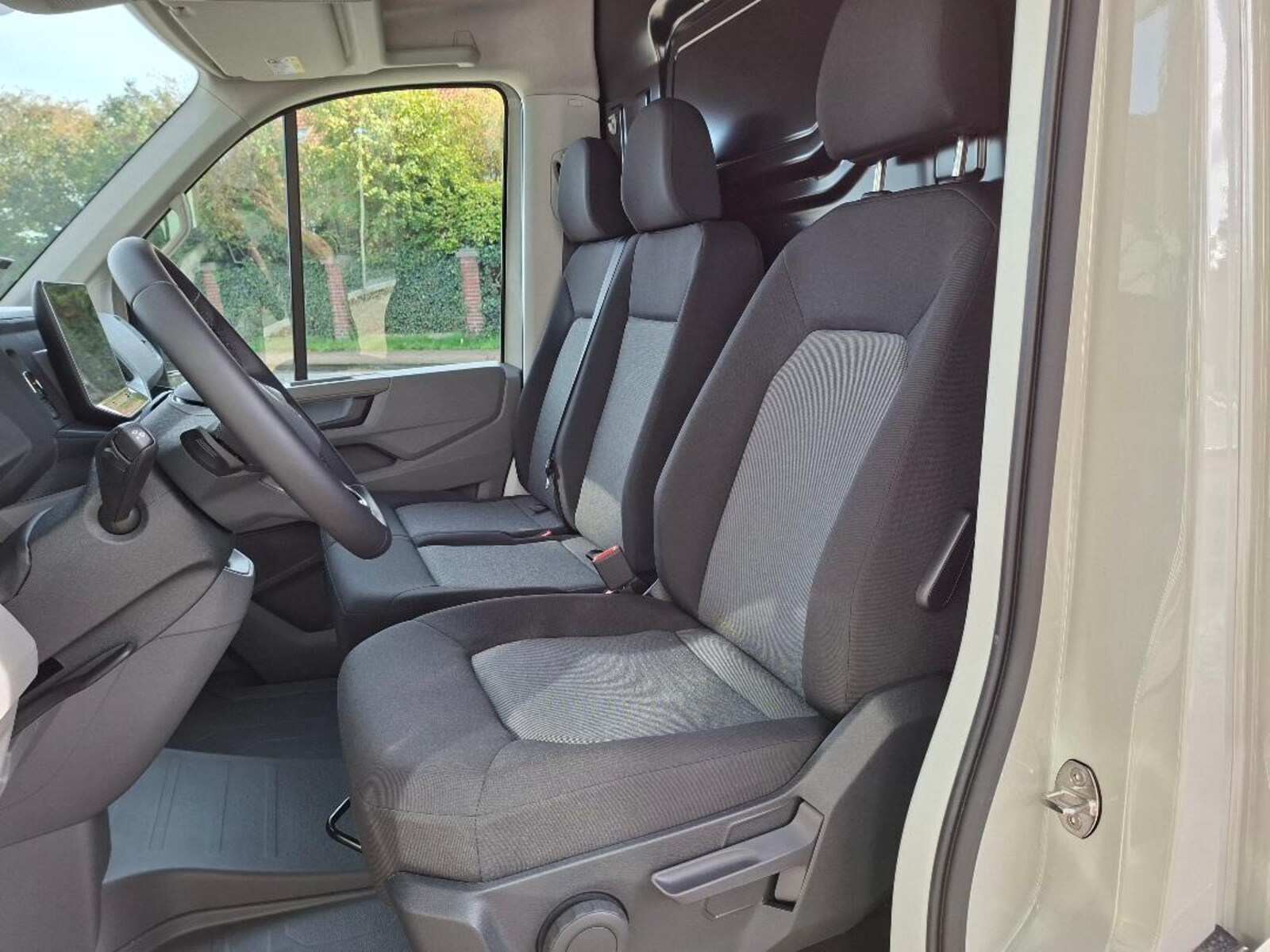 Volkswagen Crafter Kasten mittlerer Radstand – Bild 14