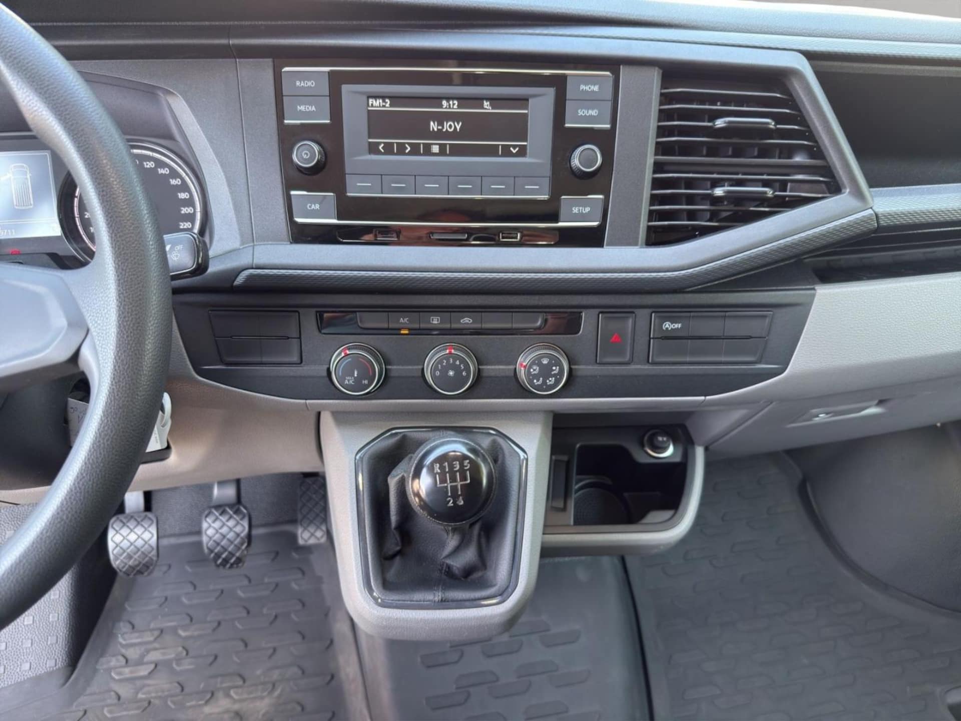 Volkswagen T6.1 Transporter Kasten kurzer Radstand