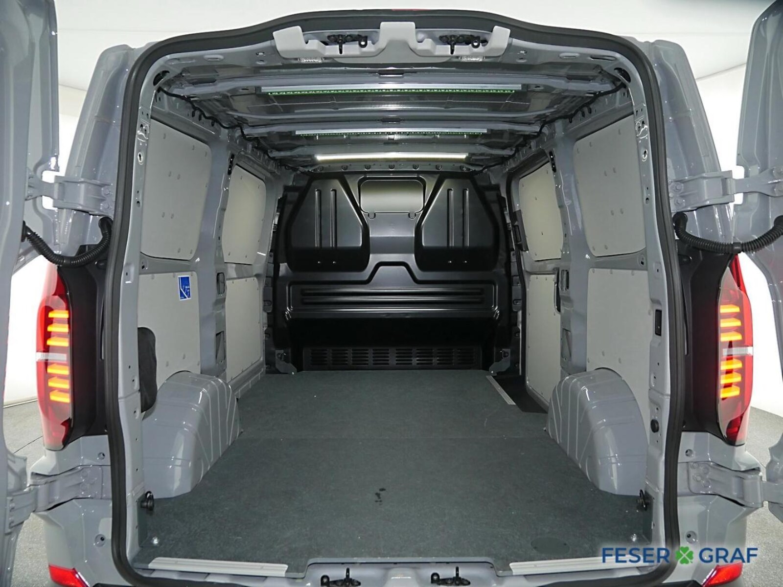 Volkswagen Transporter Kasten kurzer Radstand – Bild 9