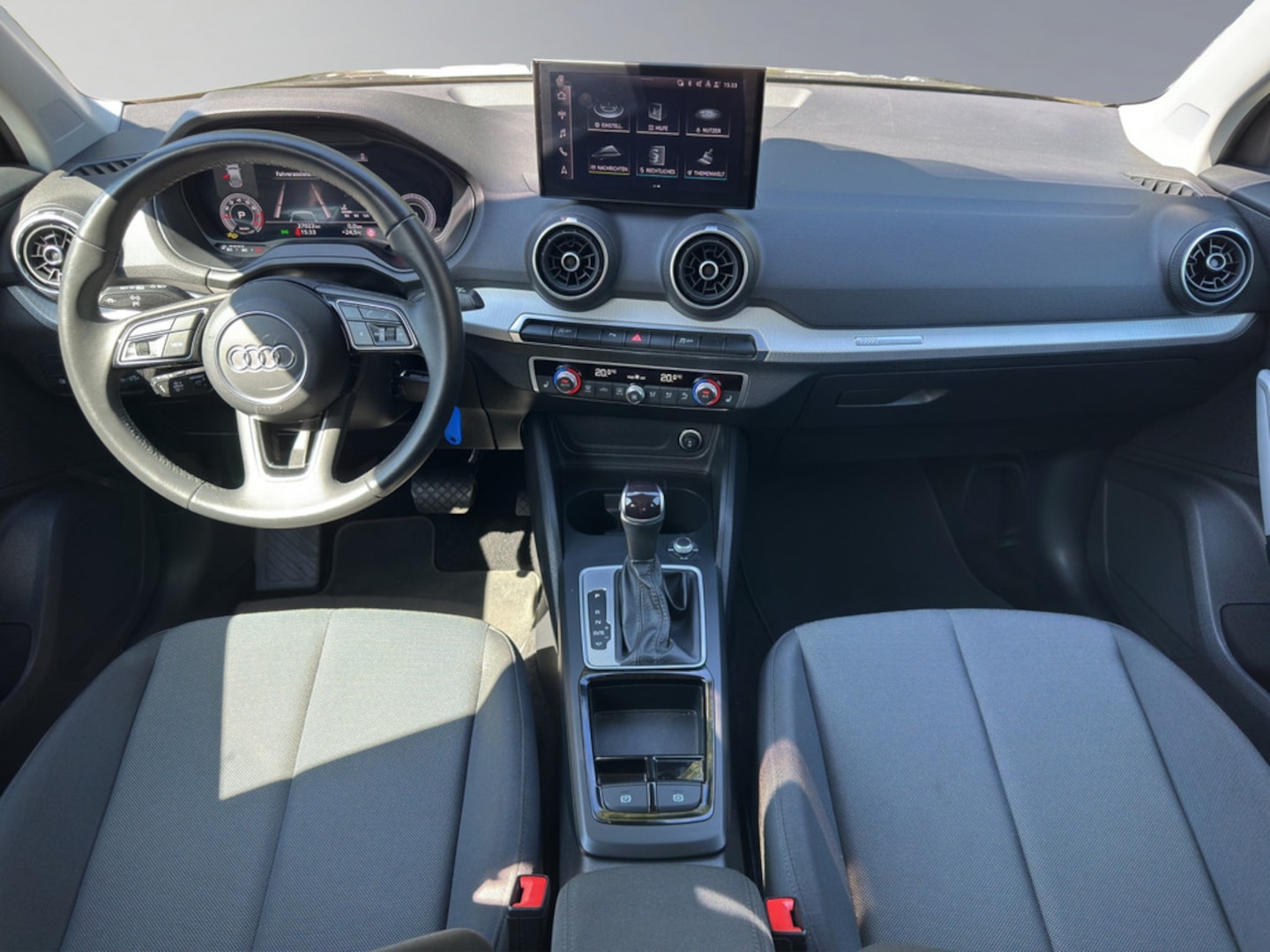 Bild über Audi Q2 advanced 35 TFSI S tronic - für weitere Informationen kontaktieren Sie den Audi Partner