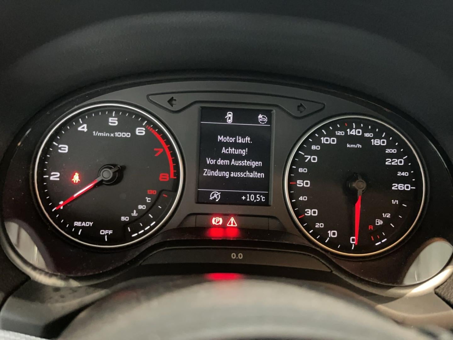 Bild über Audi Q2 30 TFSI Schaltgetriebe - für weitere Informationen kontaktieren Sie den Audi Partner