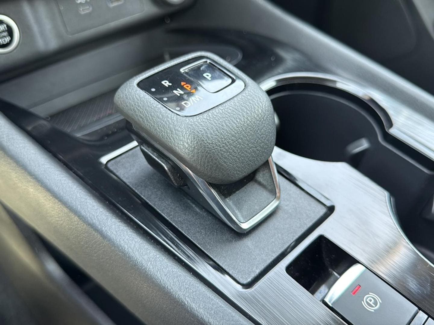 2023 Nissan Rogue S - Photo 17