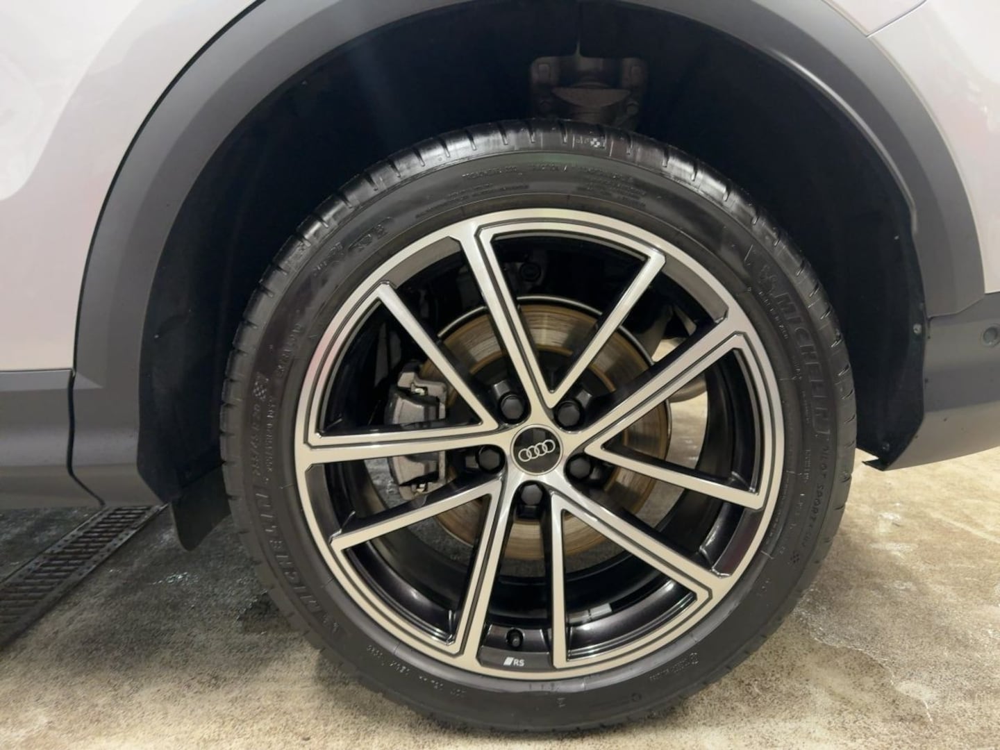 Bild über Audi Q5 SUV TFSI 150 kW S tronic - für weitere Informationen kontaktieren Sie den Audi Partner