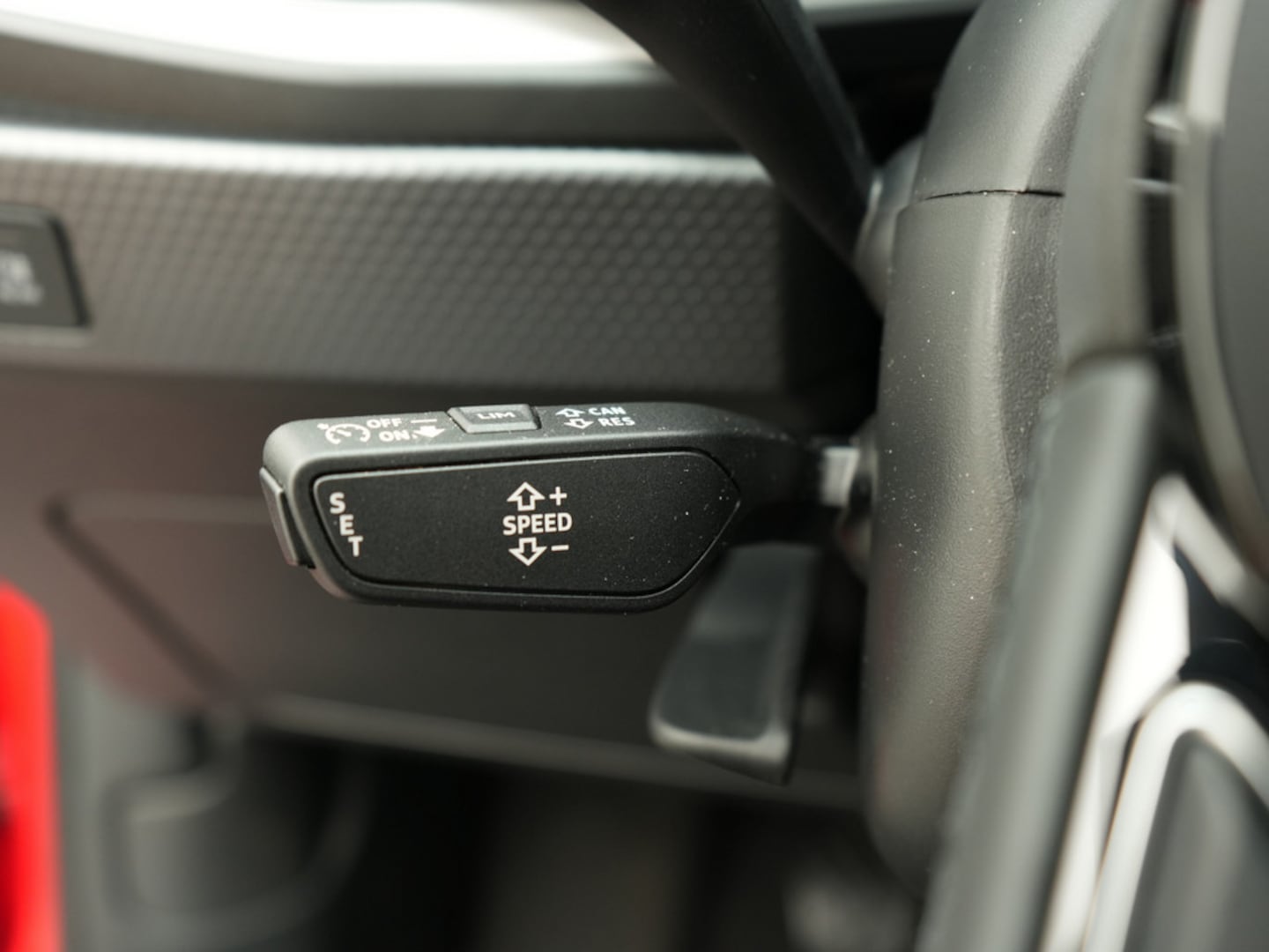 Bild über Audi A1 Sportback advanced 30 TFSI Schaltgetriebe - für weitere Informationen kontaktieren Sie den Audi Partner