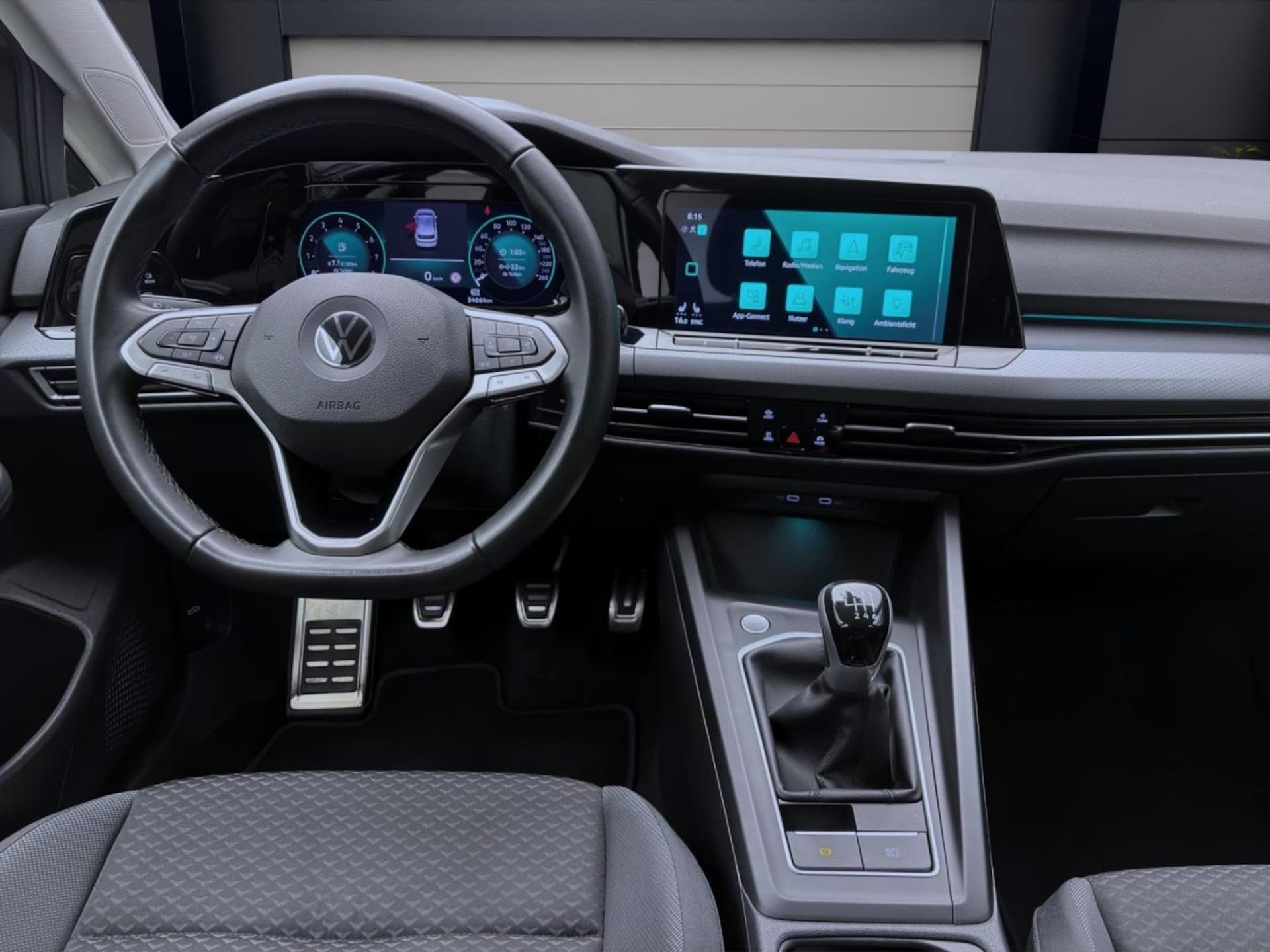 Volkswagen Golf Active