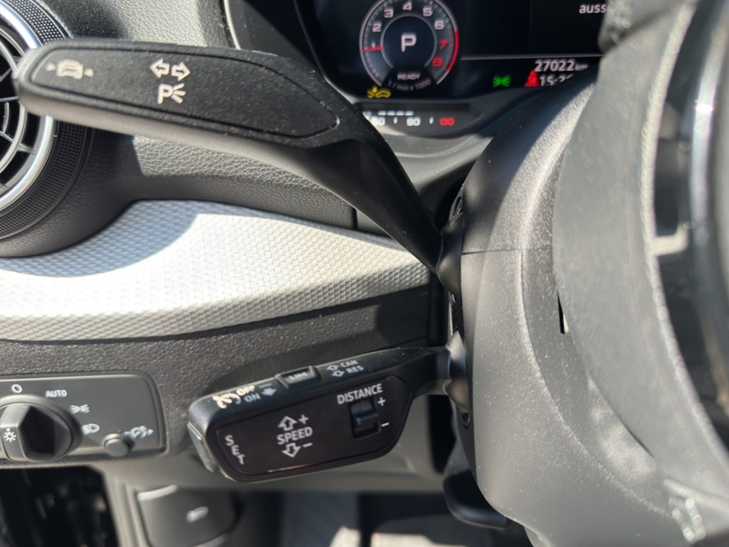 Bild über Audi Q2 advanced 35 TFSI S tronic - für weitere Informationen kontaktieren Sie den Audi Partner