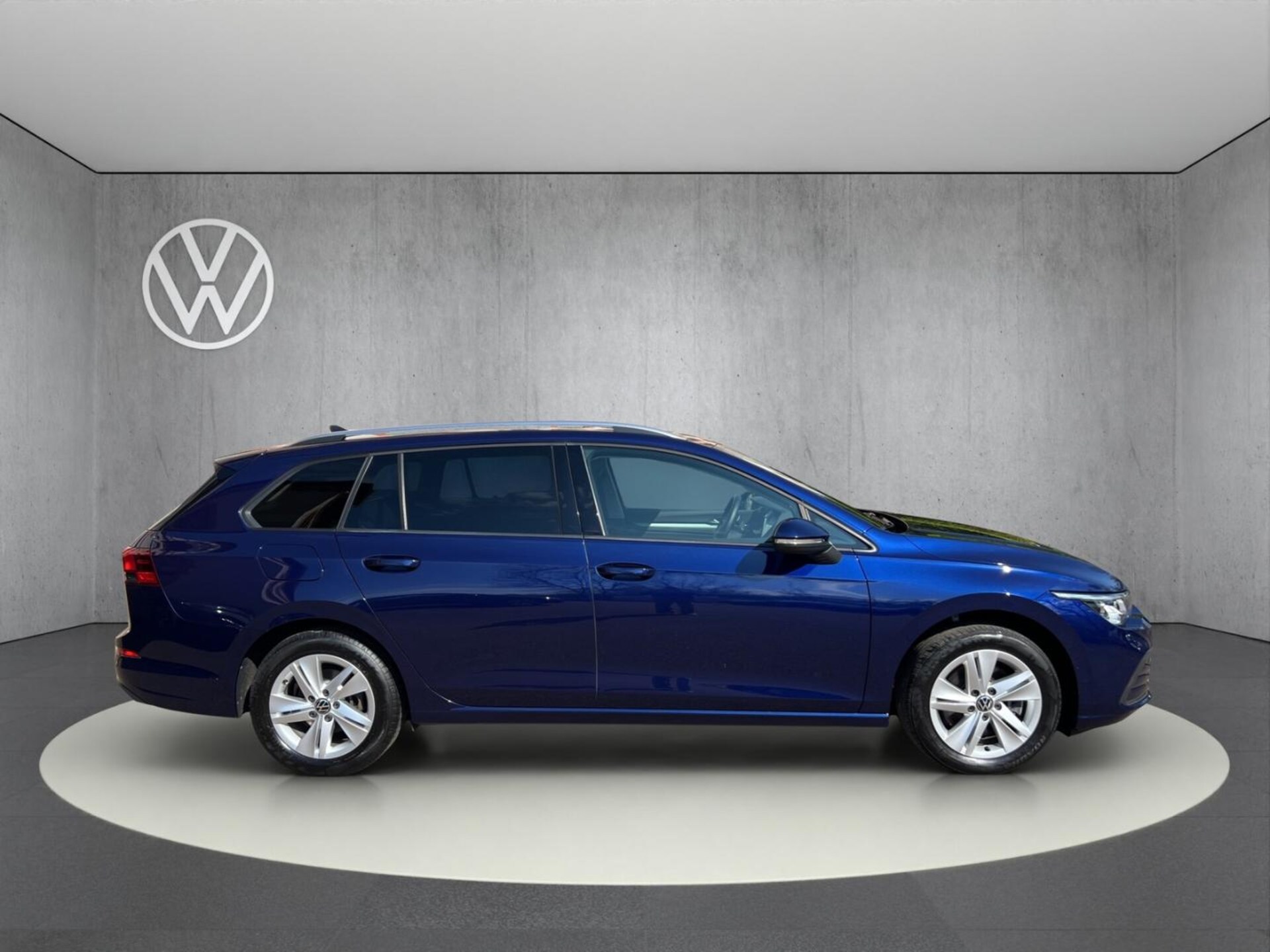 Volkswagen Golf Variant Life