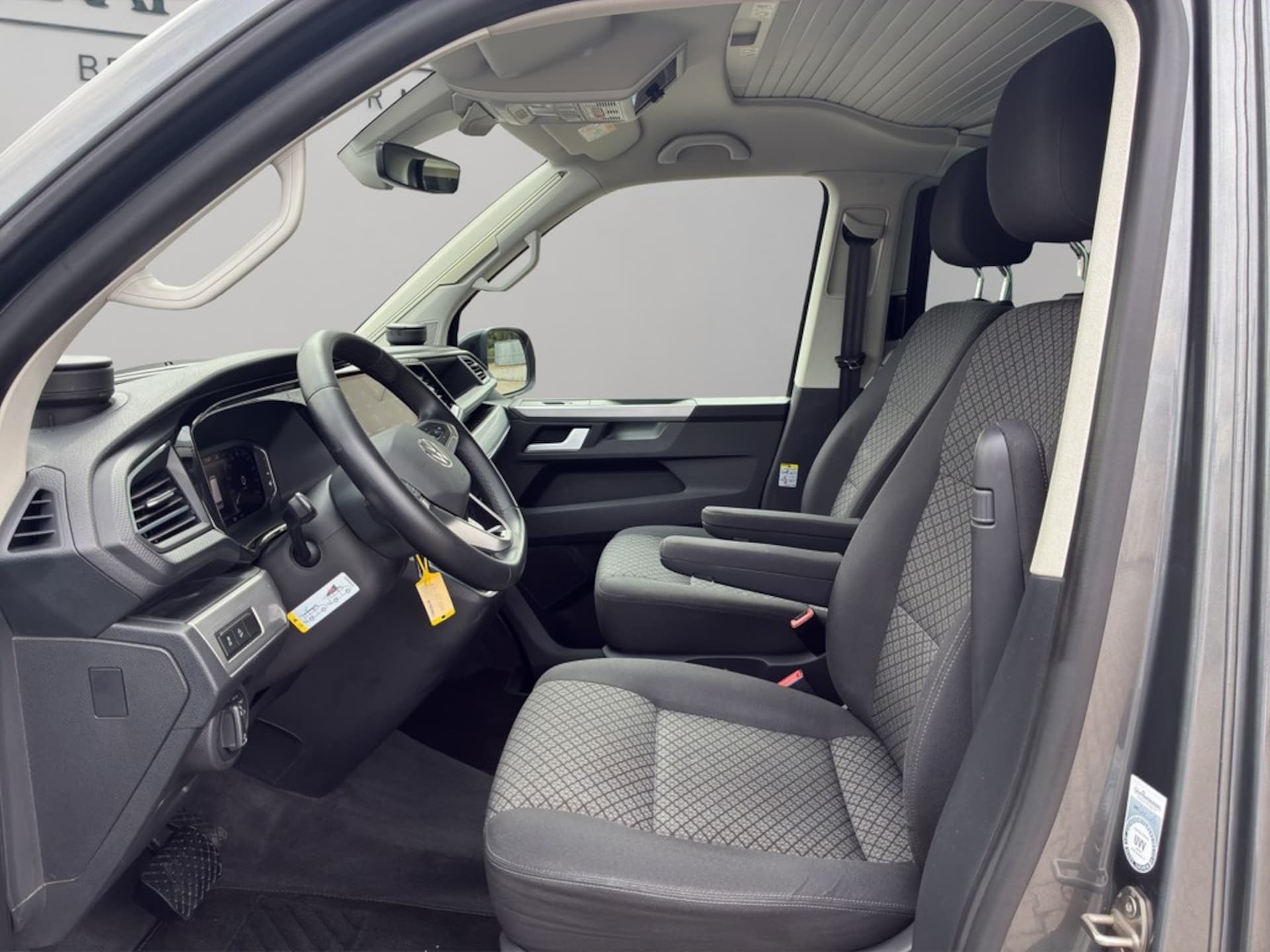 Volkswagen T6.1 California Beach