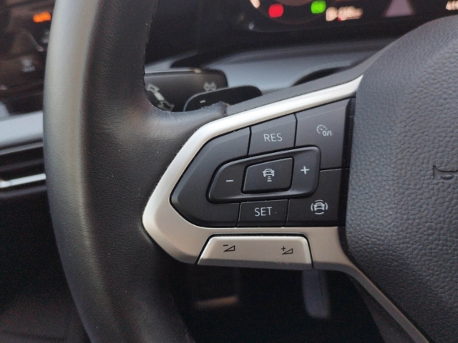 Volkswagen Golf Active