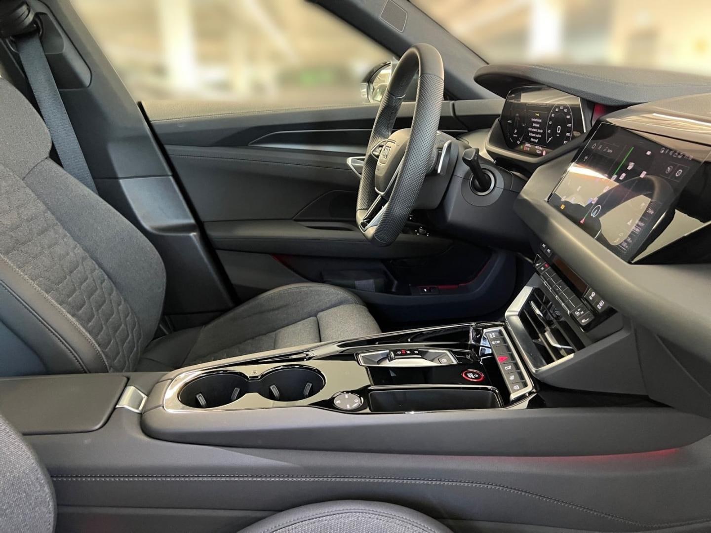 Bild über Audi e-tron GT e-tron quattro - für weitere Informationen kontaktieren Sie den Audi Partner