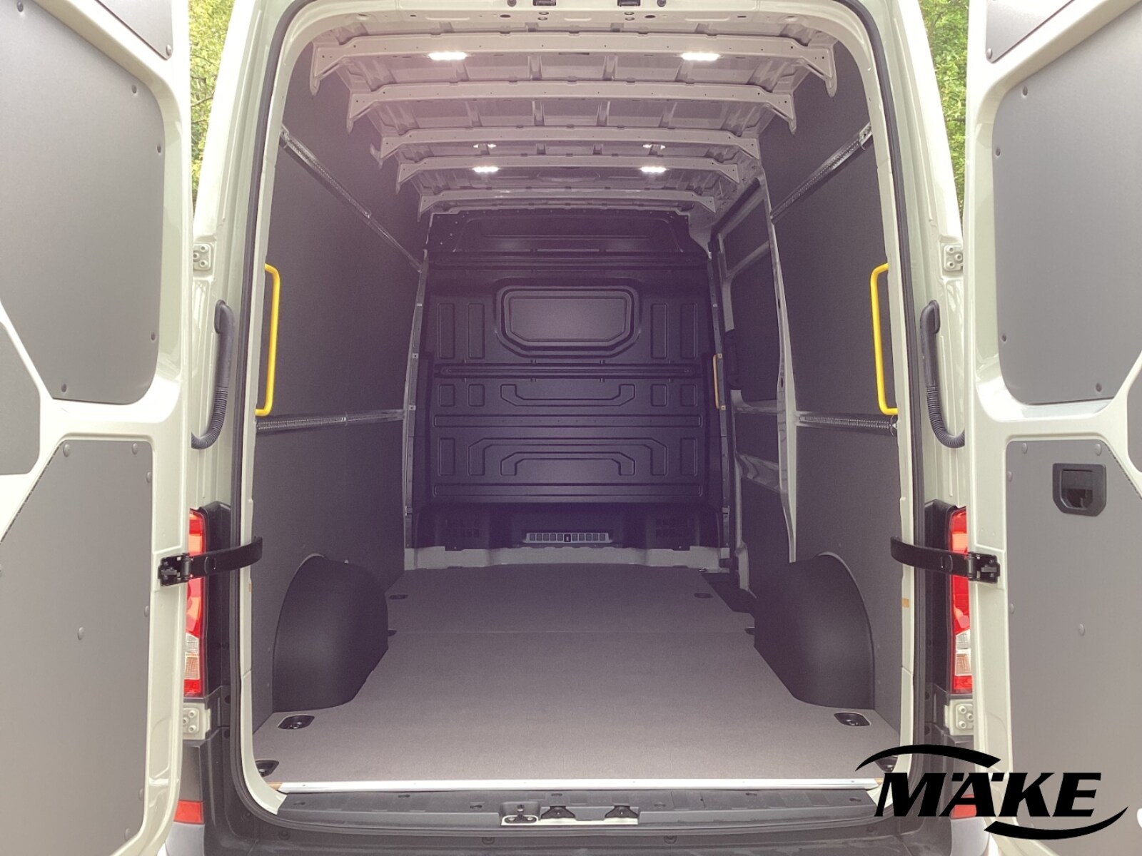 Volkswagen Crafter Kasten mittlerer Radstand – Bild 5