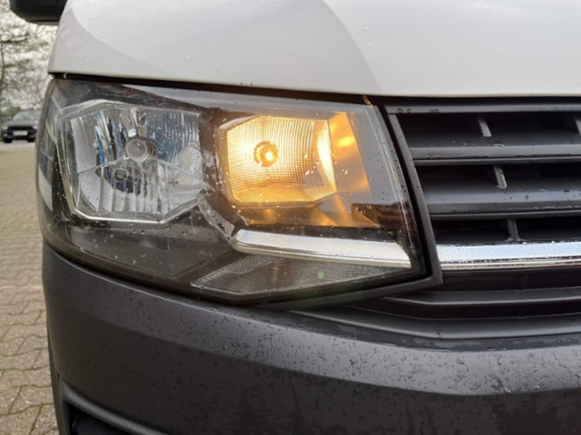 Volkswagen T6 Transporter Kombi langer Radstand
