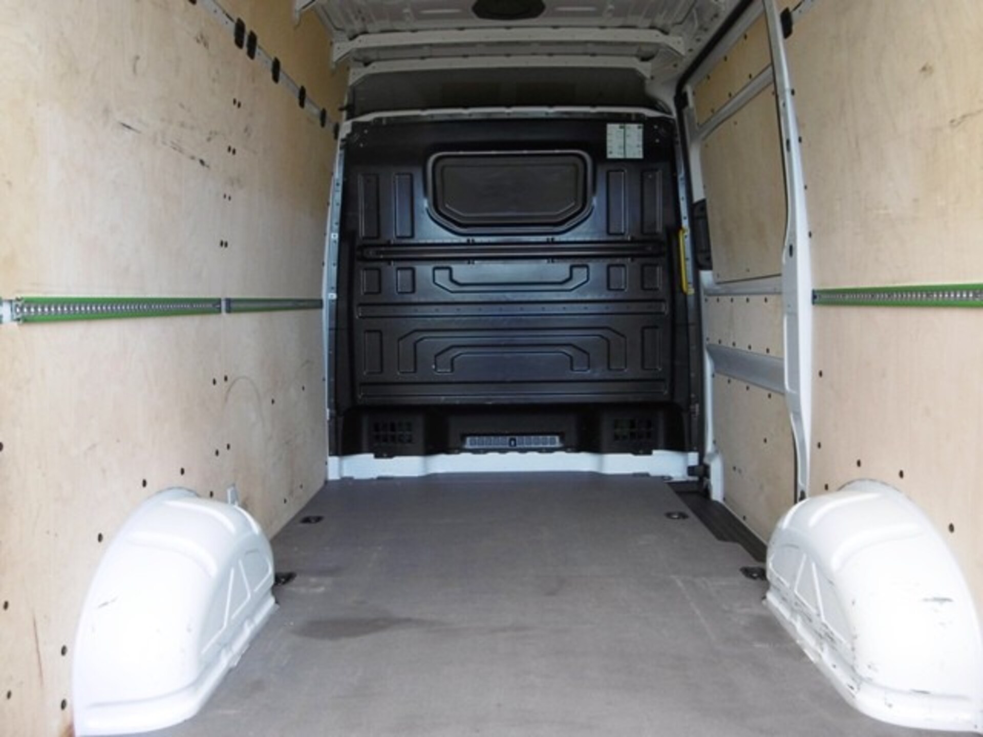 Volkswagen Crafter Kasten mittlerer Radstand