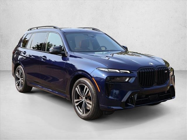 2023 BMW X7