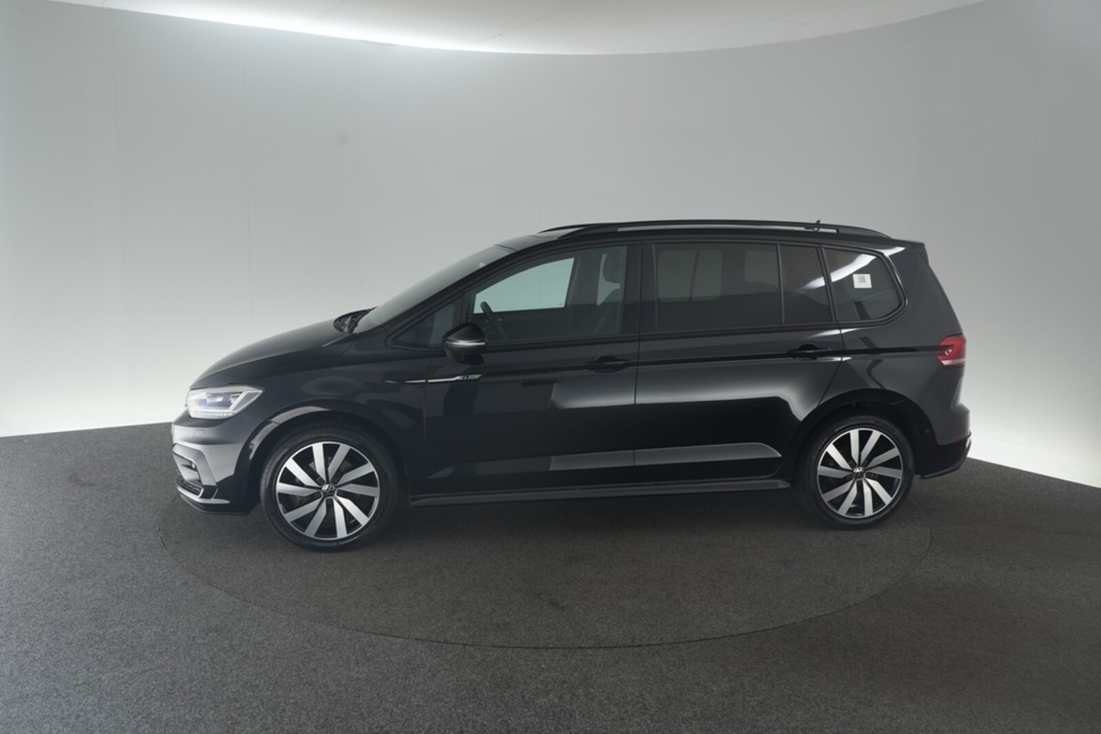 Volkswagen Touran – Bild 6