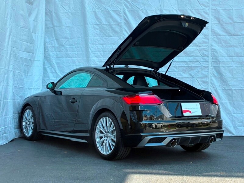 Audi TT Coupé