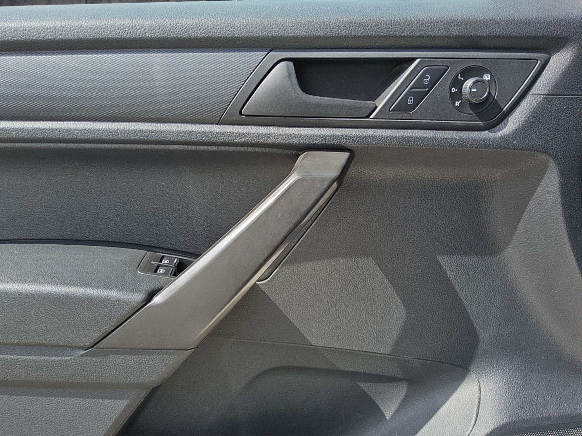 Volkswagen Caddy Kombi Basis-Modell