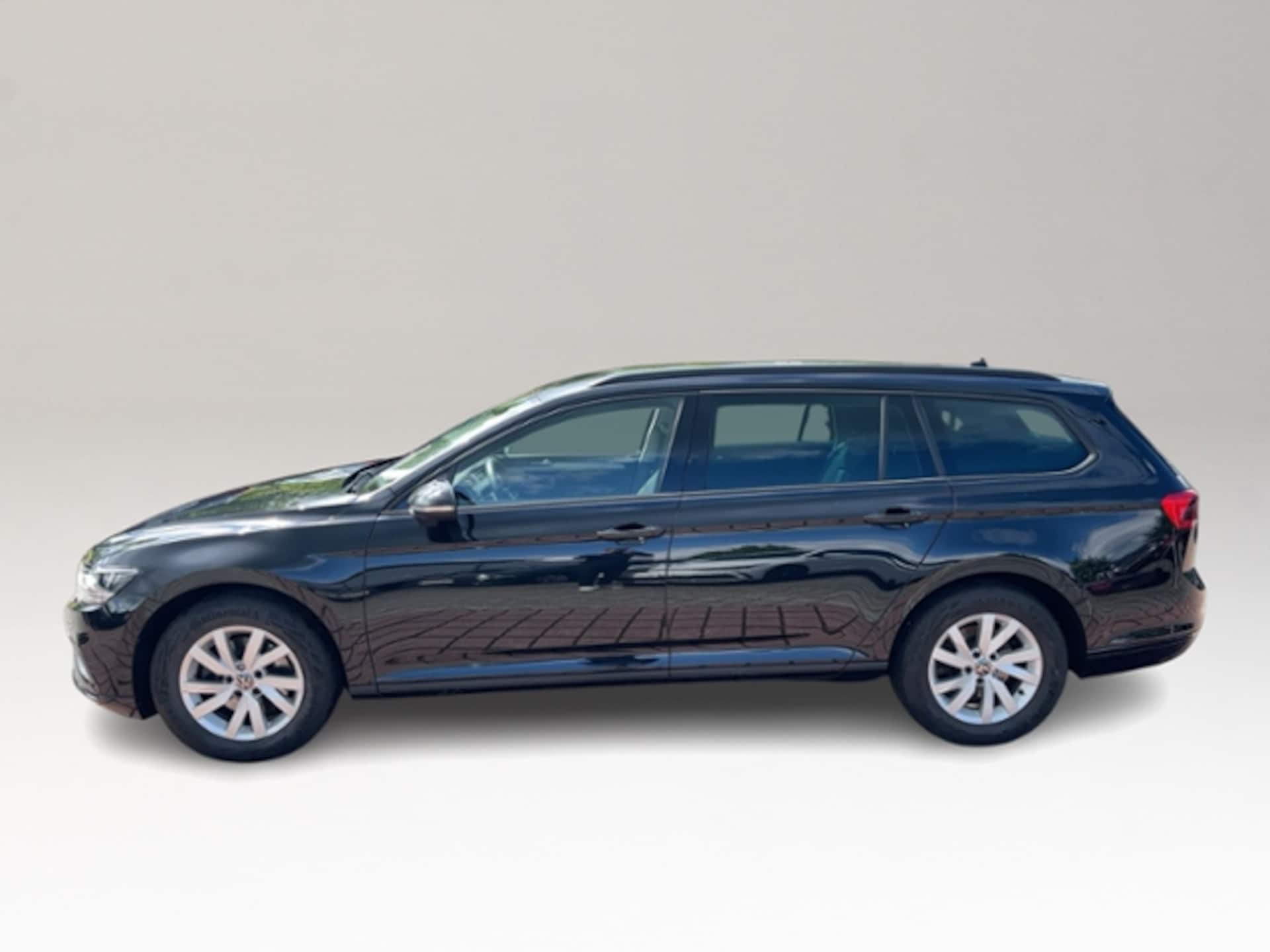 Volkswagen Passat Variant Basis-Modell