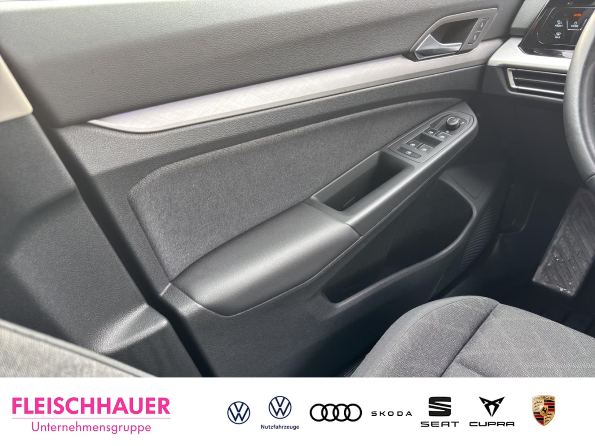 Volkswagen Golf Variant Life