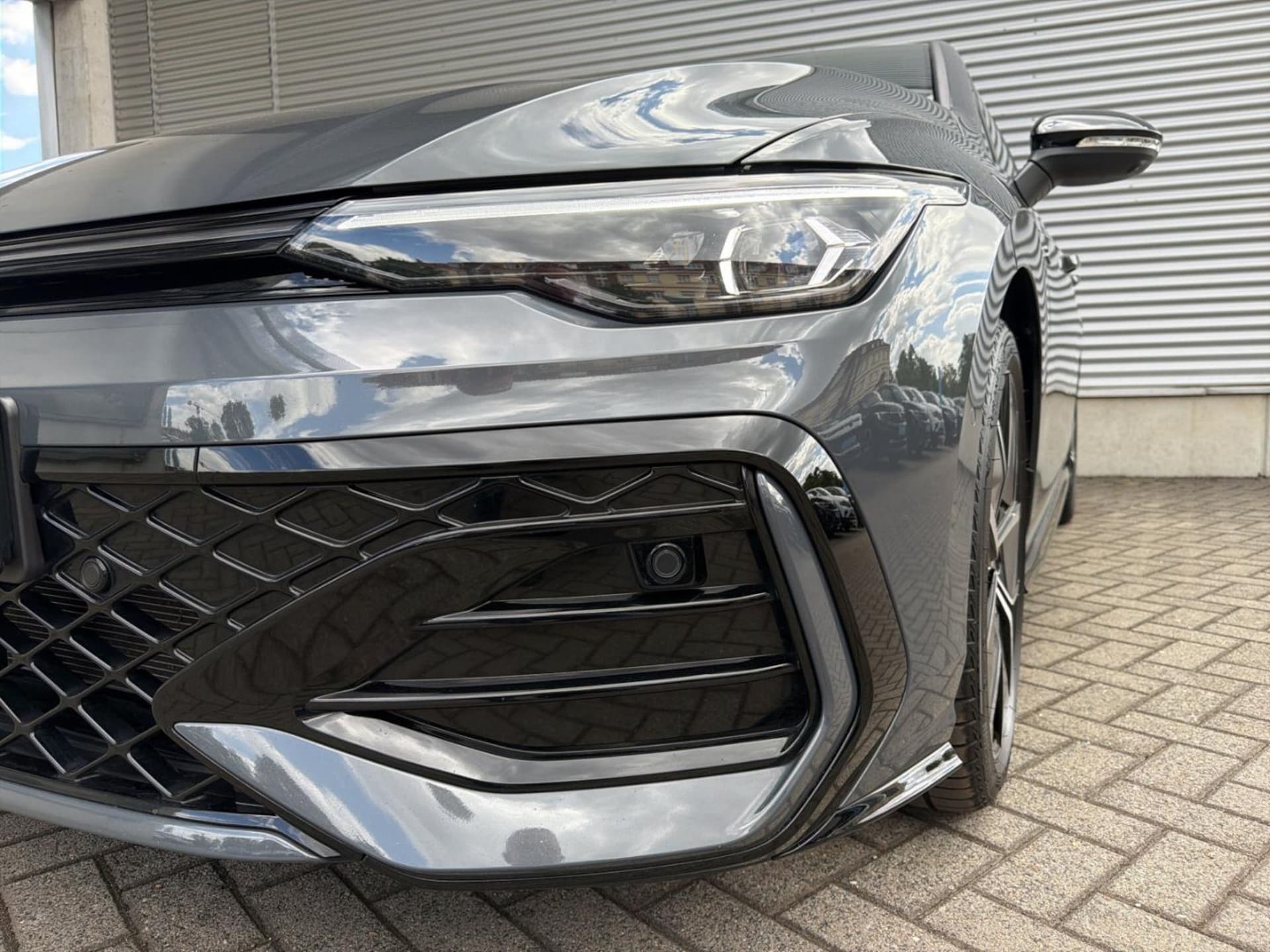 Volkswagen Golf R-Line