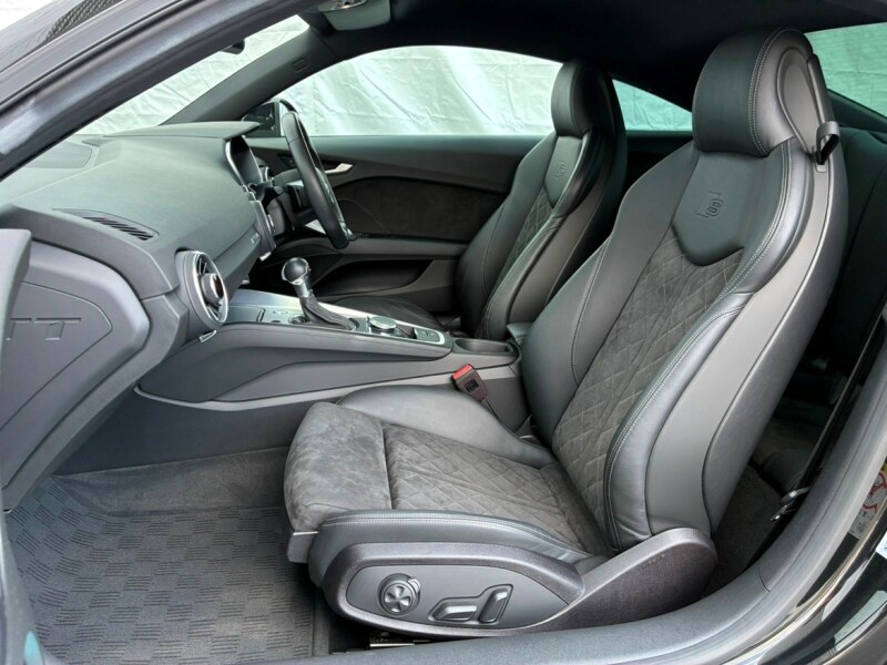 Audi TT Coupé