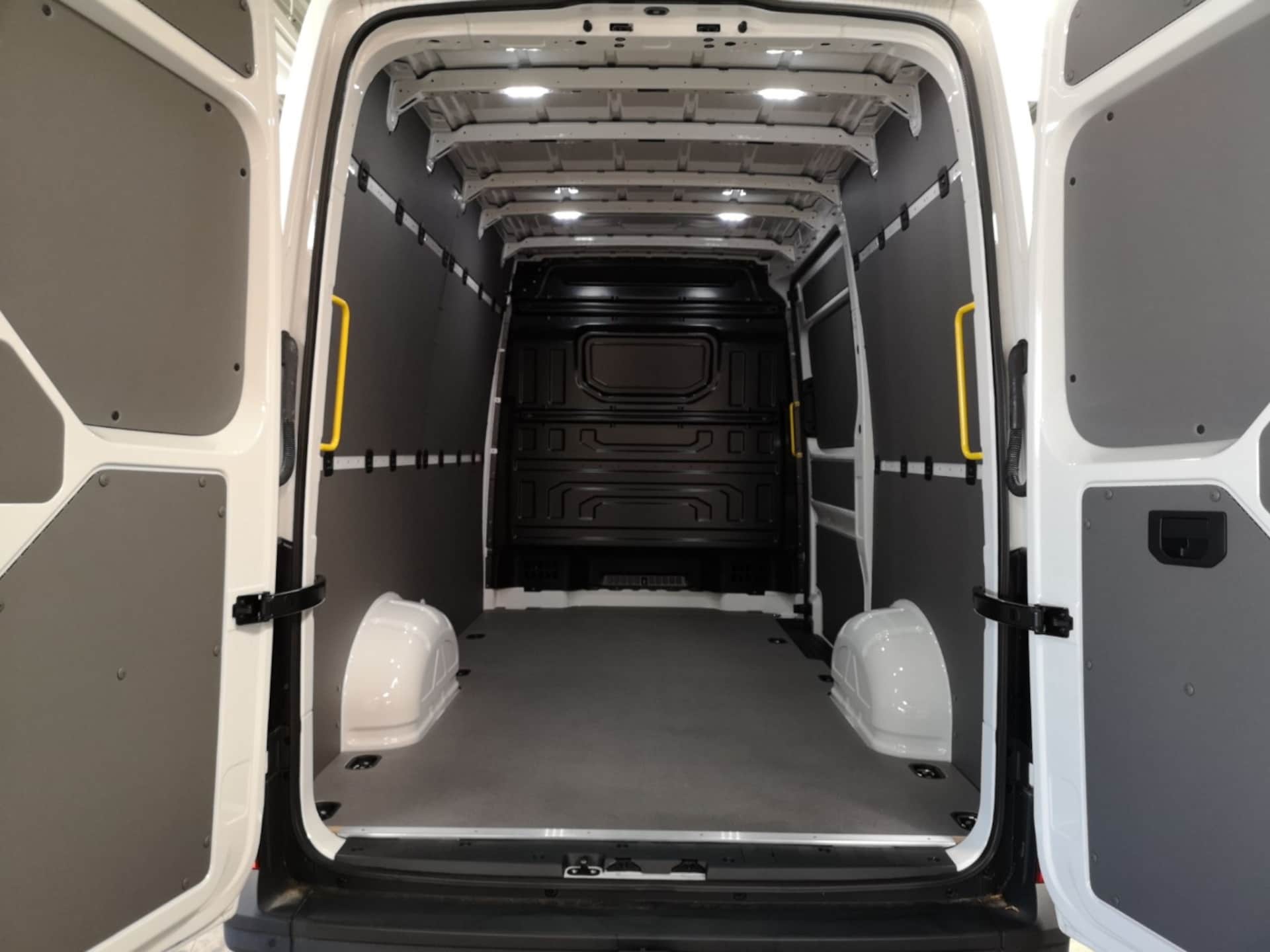 Volkswagen Crafter Kasten mittlerer Radstand