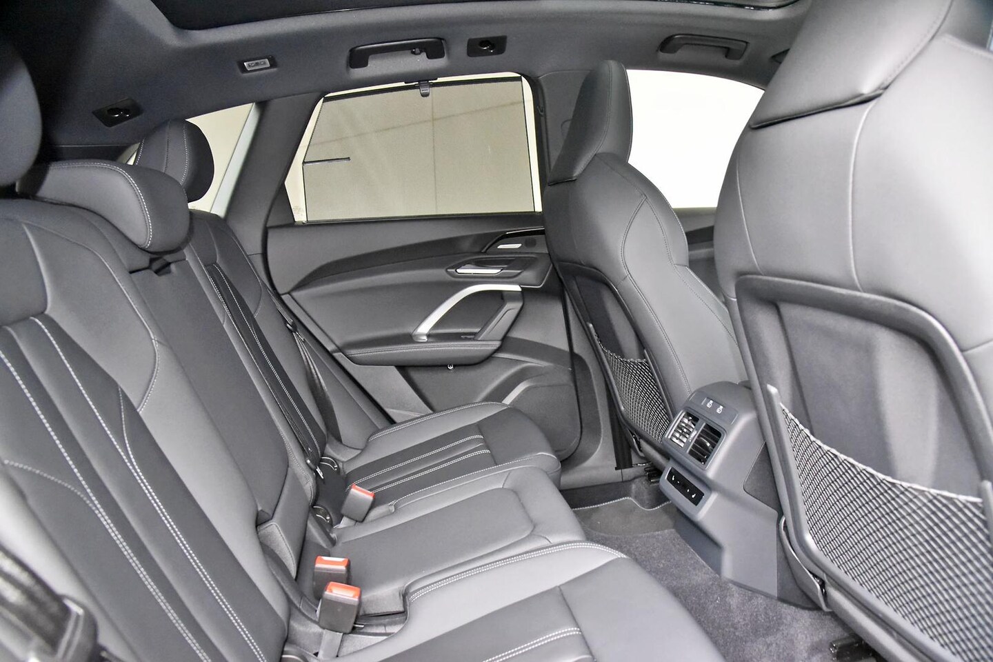Image about Audi Q5 SUV e-hybrid quattro S tronic