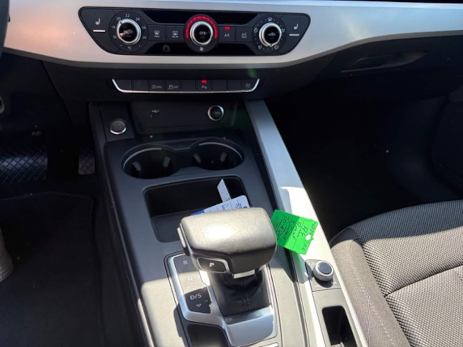 Audi A4 Avant S line