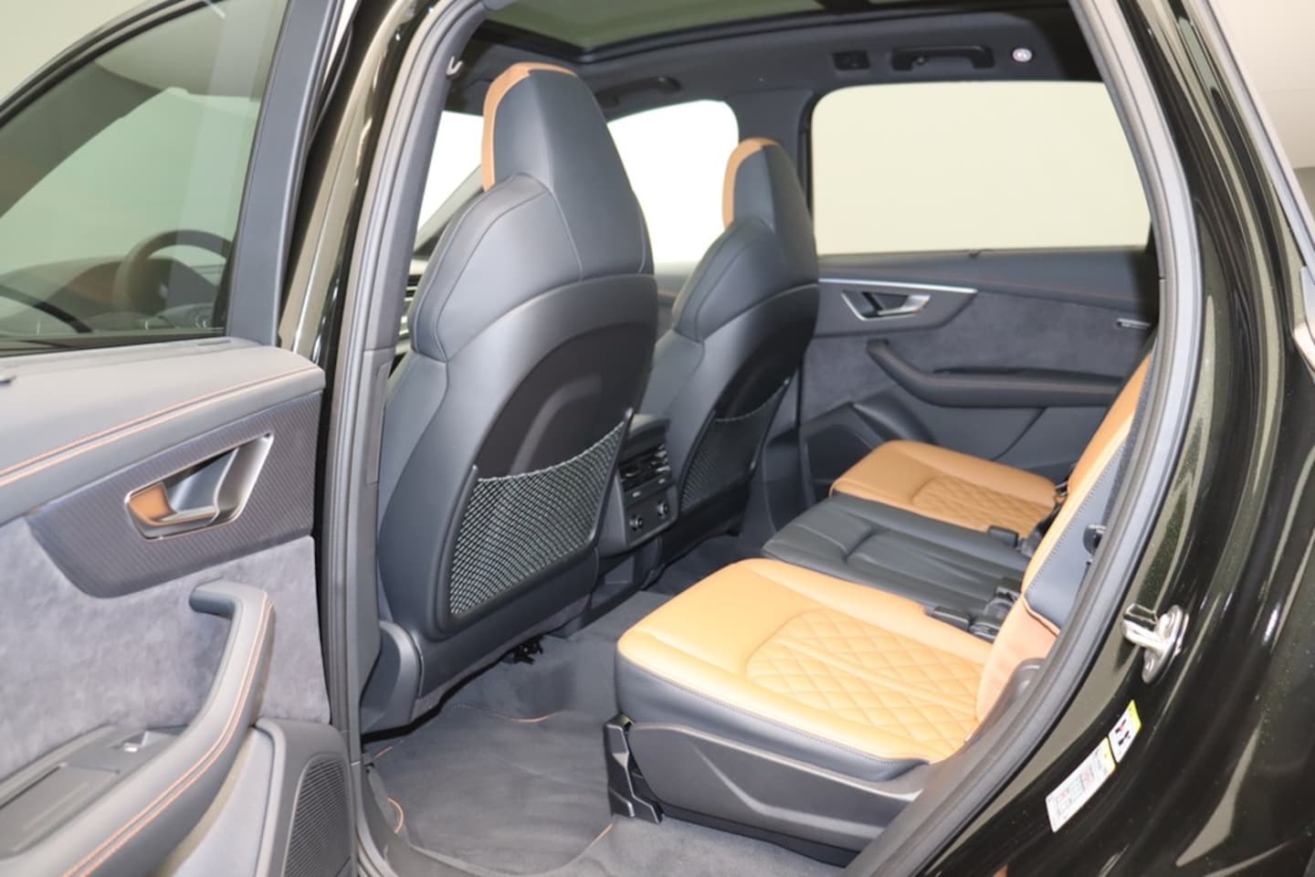 Bild über Audi Q7 SUV S line business TDI quattro 210 kW tiptronic - für weitere Informationen kontaktieren Sie den Audi Partner