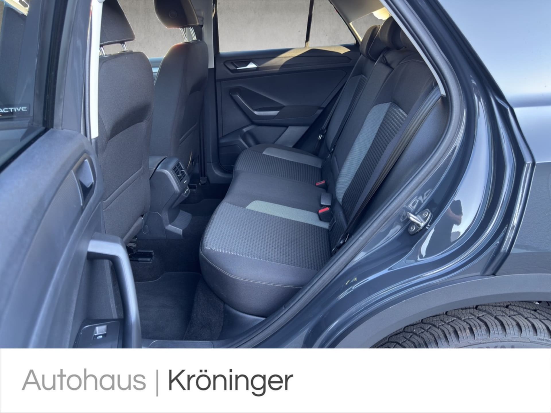Volkswagen T-Roc Active