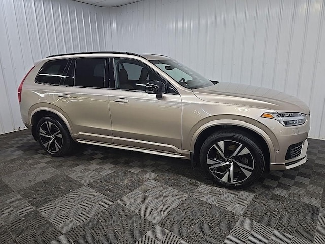 2023 Volvo XC90 Recharge Plug-In Hybrid
